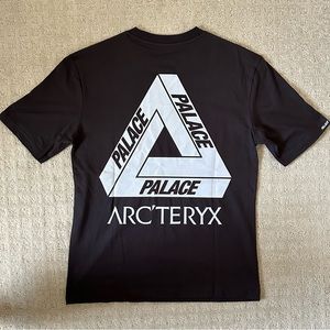 Palace Arc'teryx Reflective FW20 Logo T-Shirt